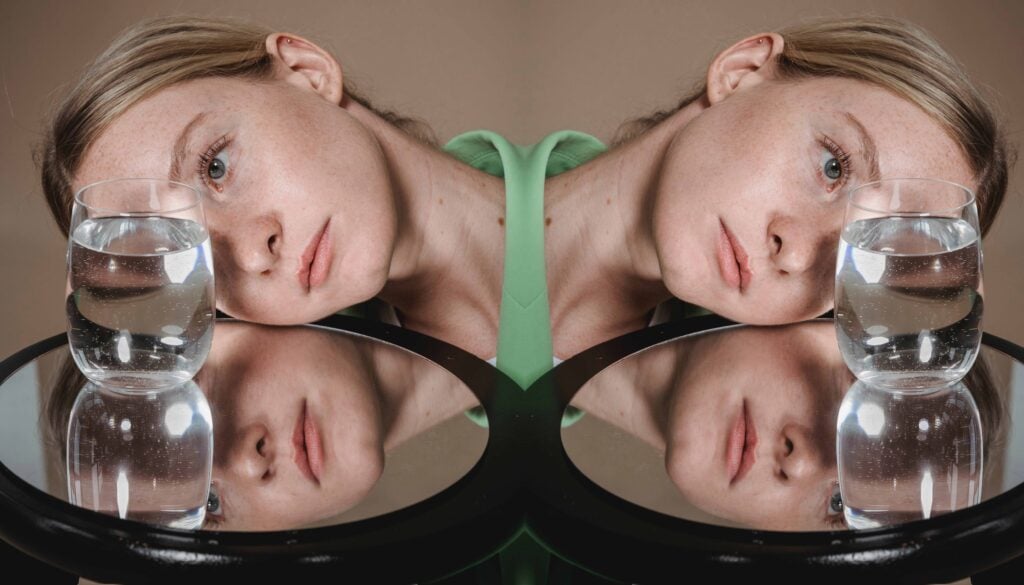 How to Mirror an Image in Adobe Photoshop